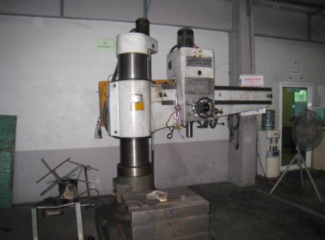 เครื่องเจาะ รุ่น MODEL : Z3050*16(Z3050*1600)