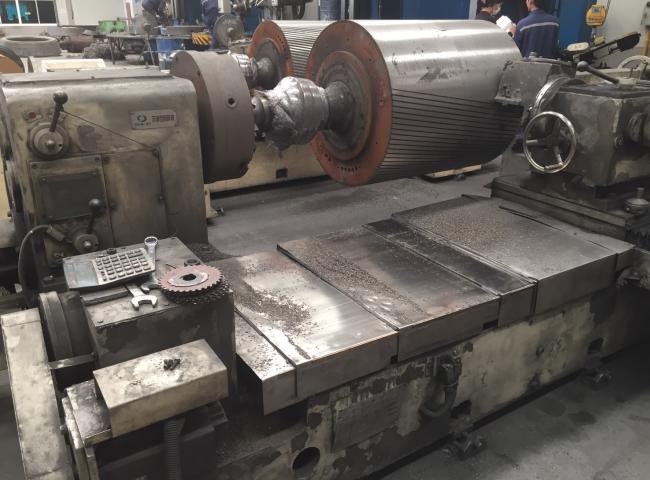 เครื่องกัดลาย CNC ROLLER LATES